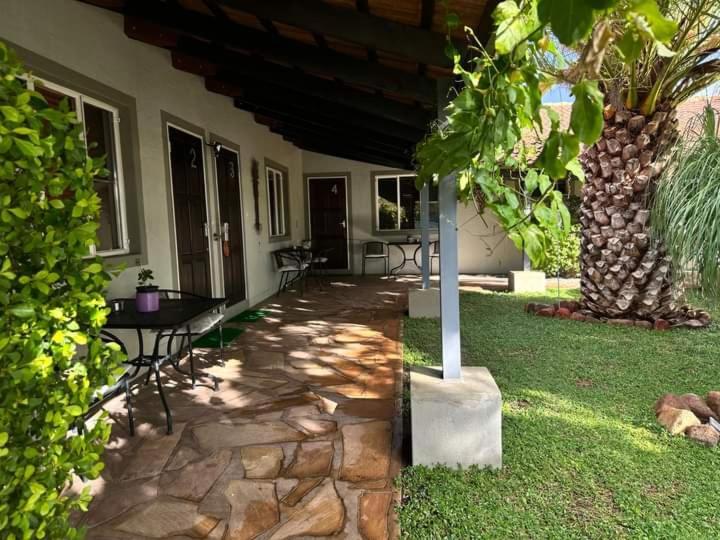 Kamaku Guesthouse Cc 옷지와롱고 외부 사진