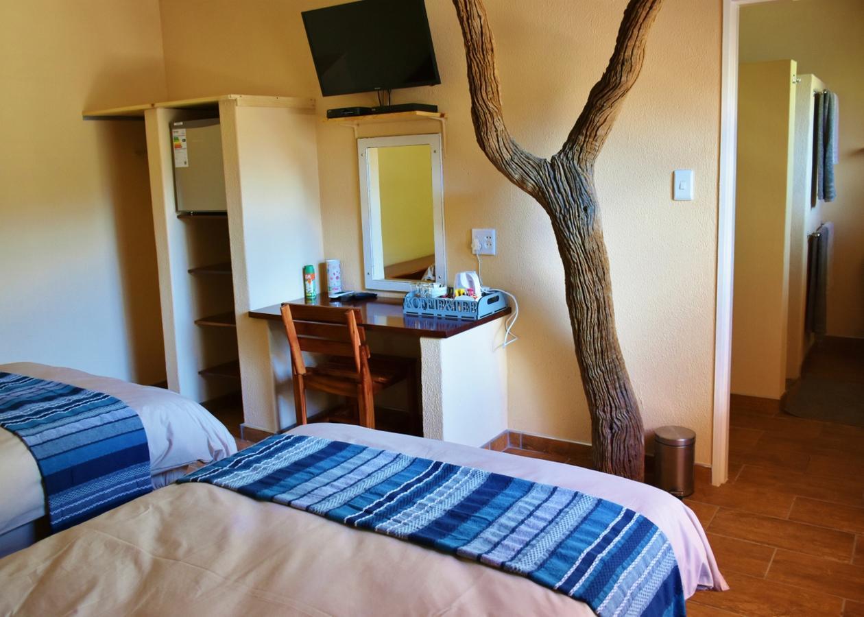Kamaku Guesthouse Cc 옷지와롱고 외부 사진