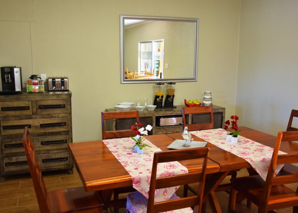 Kamaku Guesthouse Cc 옷지와롱고 외부 사진