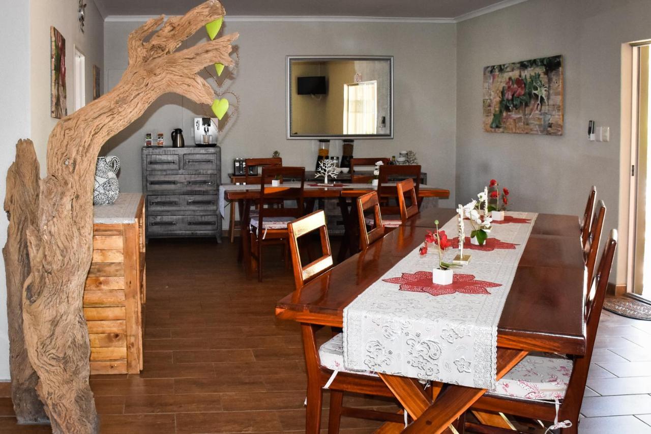 Kamaku Guesthouse Cc 옷지와롱고 외부 사진